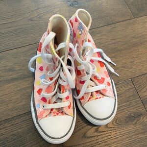 Heart converse size 1